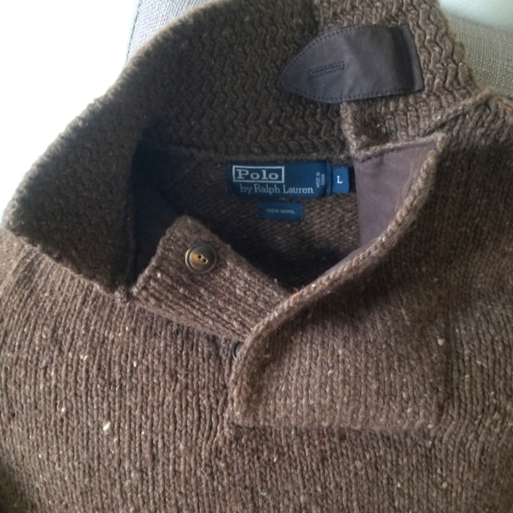 Chocolate brown POLO by Ralph Lauren Wool sweatre. Great button closure neckline